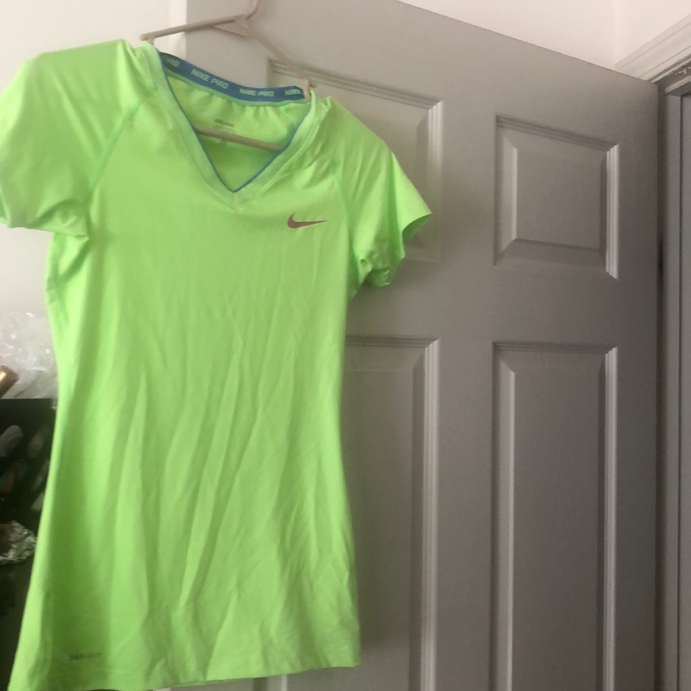 Nike did-fit shirt
